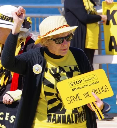 Knitting Nannas says No to Santos