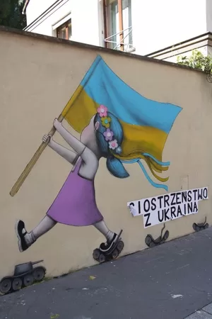 Ukraine Tank Girl by Seth Globepainter © Mark Anning photo 2022