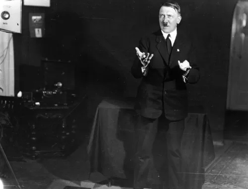 Hitler public speaking, Heinrich Hoffman