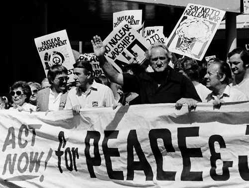 Norm Gallagher, Neville Wran and Tom Uren, peace march © Mark Anning photo 1986