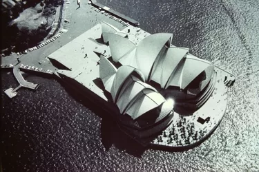 Sydney Opera House, aerial photography © 1985 Mark Anning photo