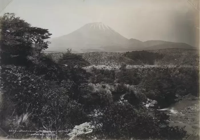 Alfred Burton, Burton Brothers Studio, Ngauruhoe—(Tongariro)—Active Volcano, 1880s, 1885. Black-and-white print. Photography Collection. Museum of New Zealand Te Papa Tongarewa.