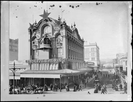 Hordern’s department store, Sydney, 1901 by Arthur Ernest Foster