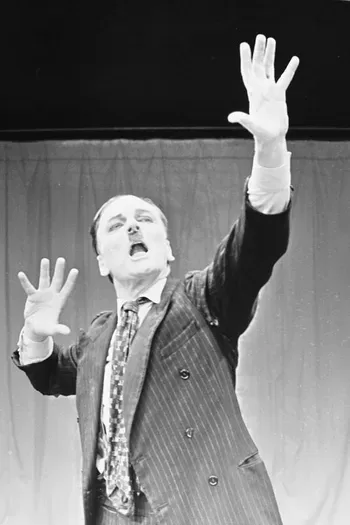 John Bell in Brecht's Resistible Rise of Arturo Ui © 1985 Mark Anning photo