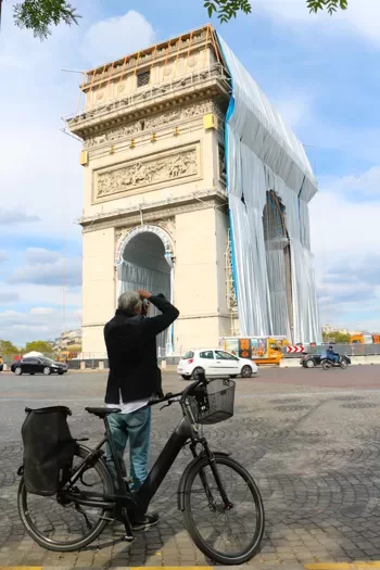 Christo's L'Arc de Triomphe, Wrapped