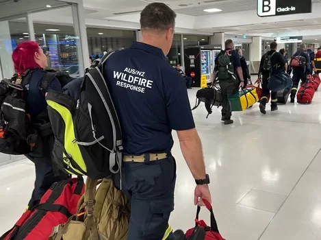 Rural Fire Service firefighters leave for Canada