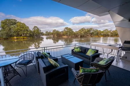 Murray River Houseboat