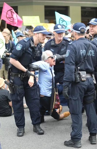 Extinction Rebellion arrest Sydney © 2019 Mark Anning photo