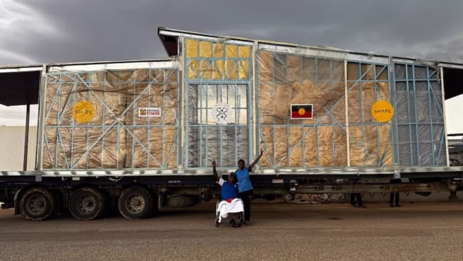 Andrew Quilty Tennant Creek006 - 1EarthMedia Tennant Creek’s first Explain Home, photo: Andrew Quilty